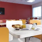 Hotel Premiere Classe Nord - Memorial 2*