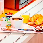Premiere Classe Nord - Memorial Hotell