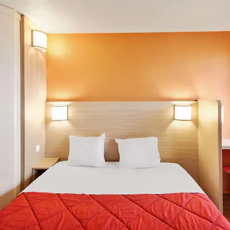 Premiere Classe Nord - Mémorial Hotel Caen