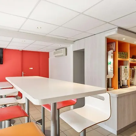 Premiere Classe Nord - Mémorial Hotel