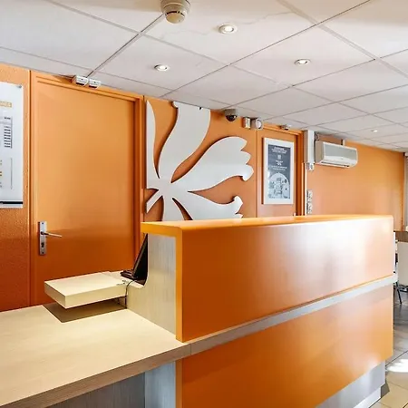 Premiere Classe Nord - Memorial Szálloda