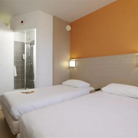Premiere Classe Nord - Mémorial Hotel