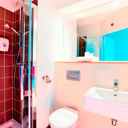 Hotell Premiere Classe Nord - Memorial Caen